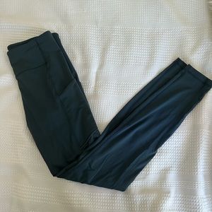 Lululemon Leggings, size 4